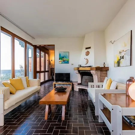 Villa Villa Eden E Dependance Porto Azzurro